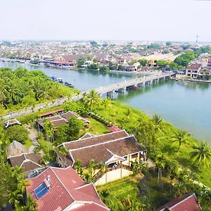 Pho Hoi Riverside Resort