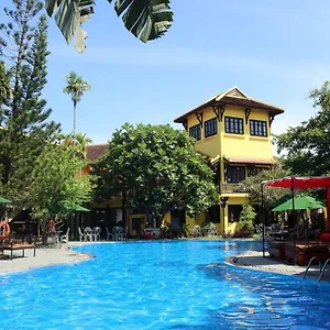 Riverside & Spa Resort